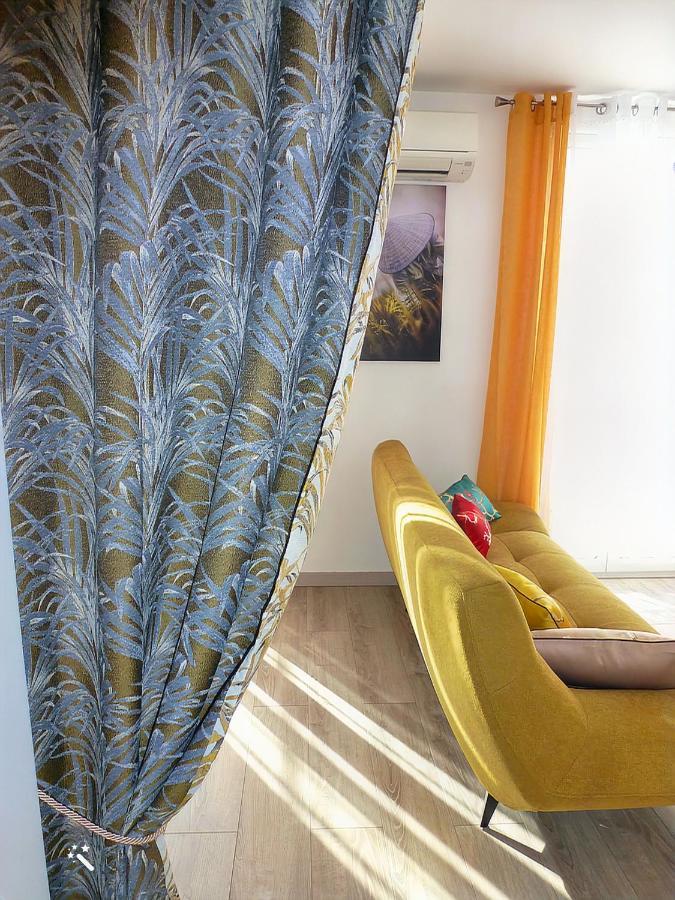 Chic Et Douillet Apartment แปร์ปินญอง ภายนอก รูปภาพ