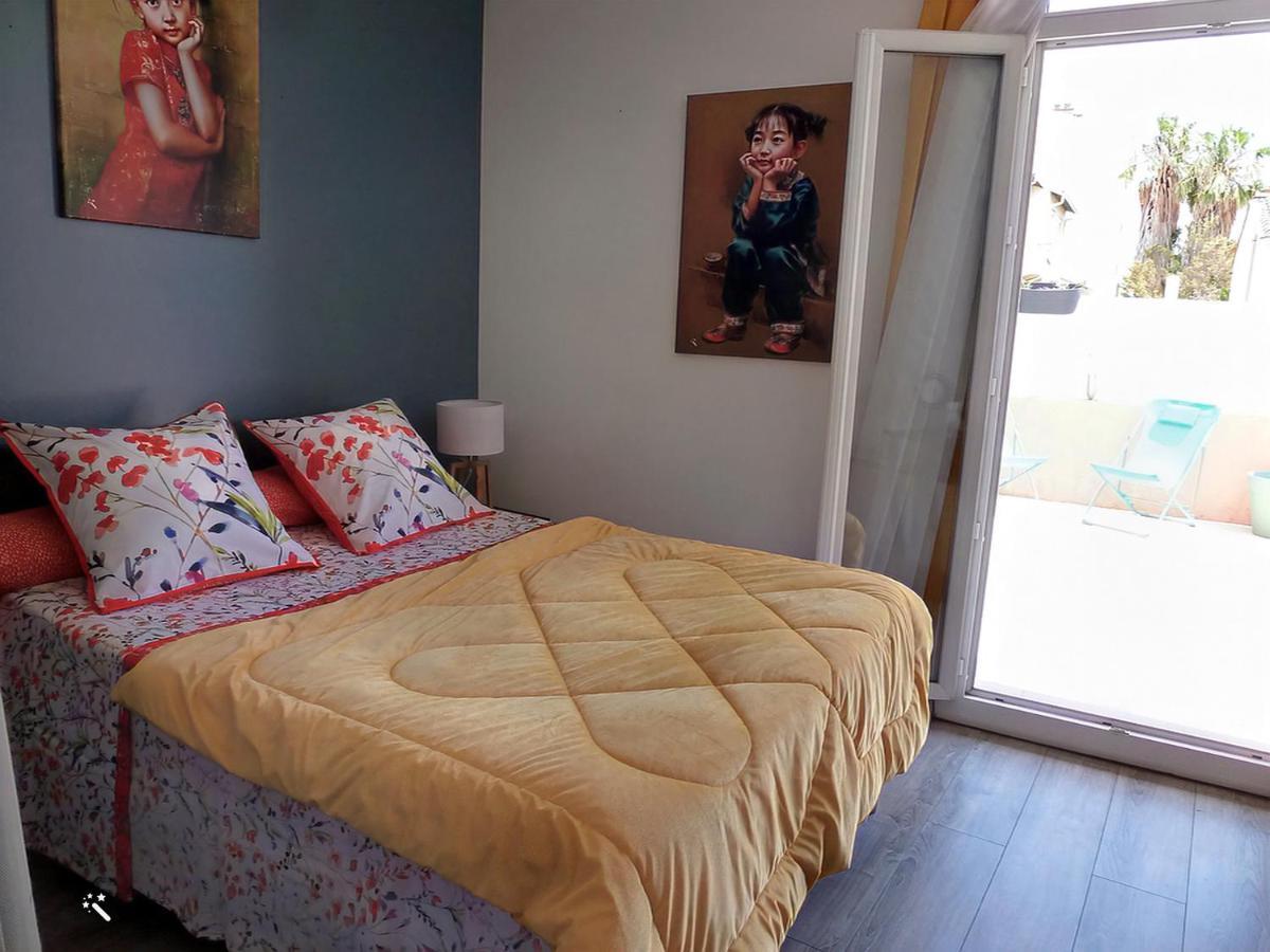 Chic Et Douillet Apartment แปร์ปินญอง ภายนอก รูปภาพ