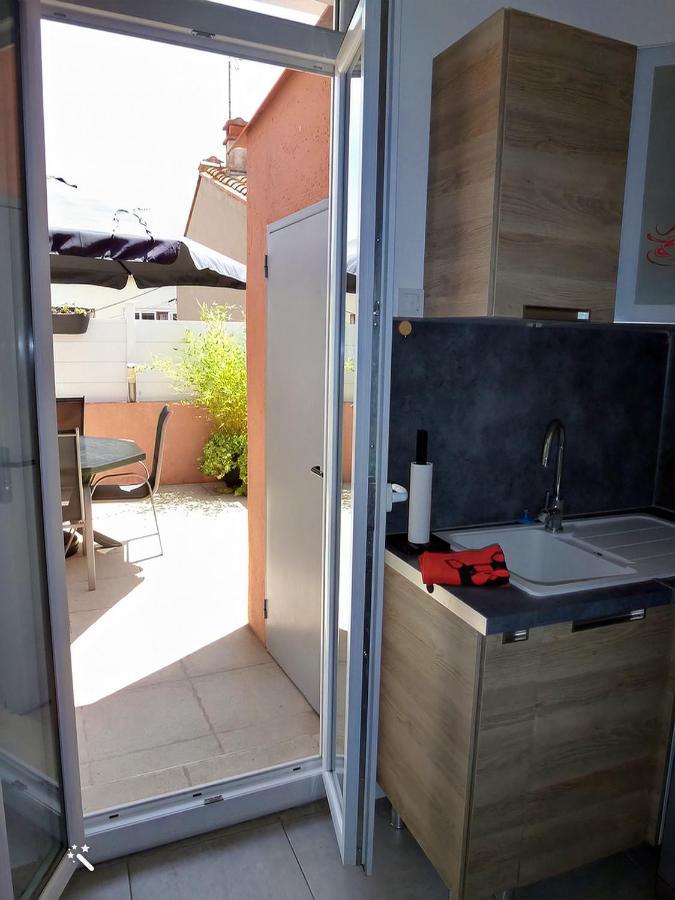 Chic Et Douillet Apartment แปร์ปินญอง ภายนอก รูปภาพ